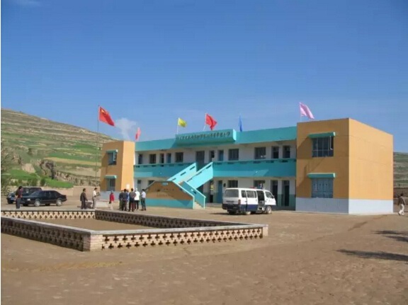 陆义天威妙高助学长征苗圃希望小学