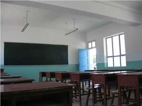 陆义天威妙高助学长征苗圃希望小学